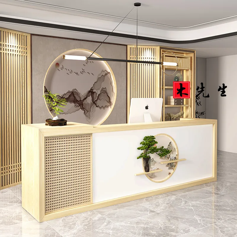 Biurko recepcyjne z litego dre – Spa Wellness Hotel recenzja i cena